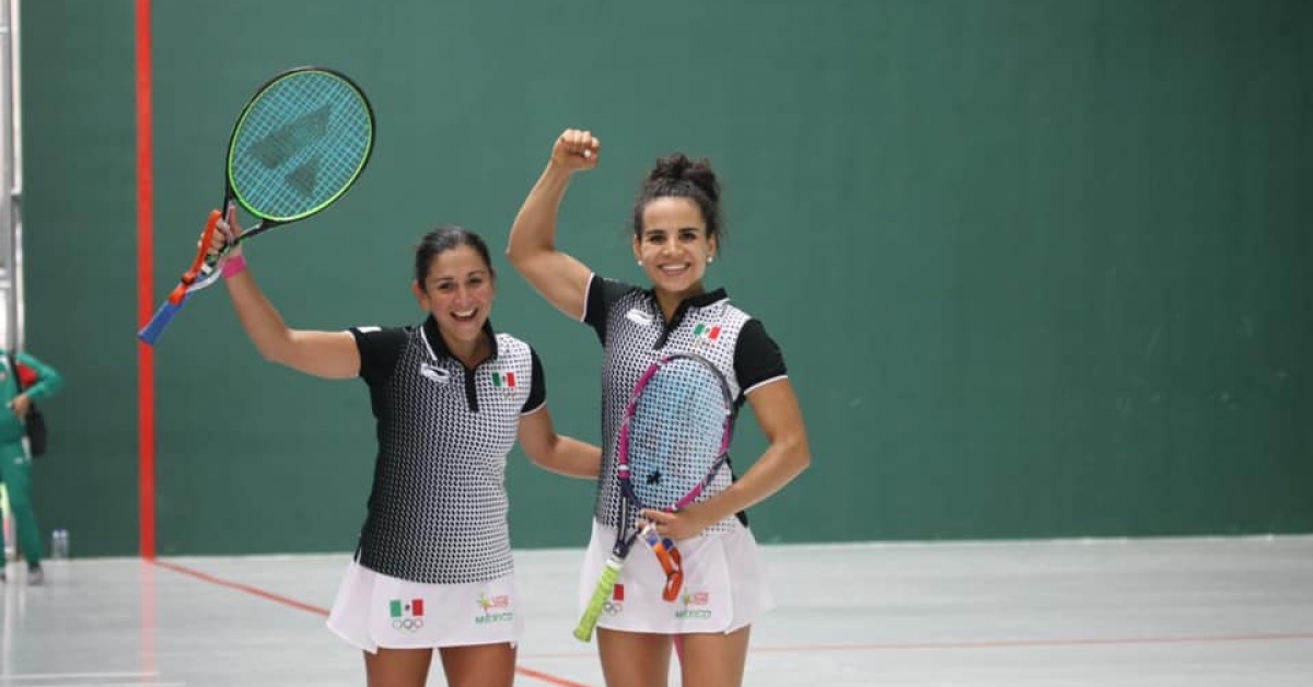 Pelota vasca: Lima 2019, María Guadalupe Hernández y Ariana Cepeda, campeonas en frontenis doble femenil. Imagen: Conade ©